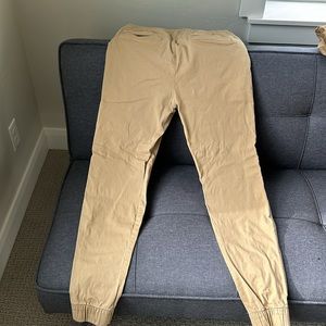 Men’s Hollister skinny joggers in size small tall